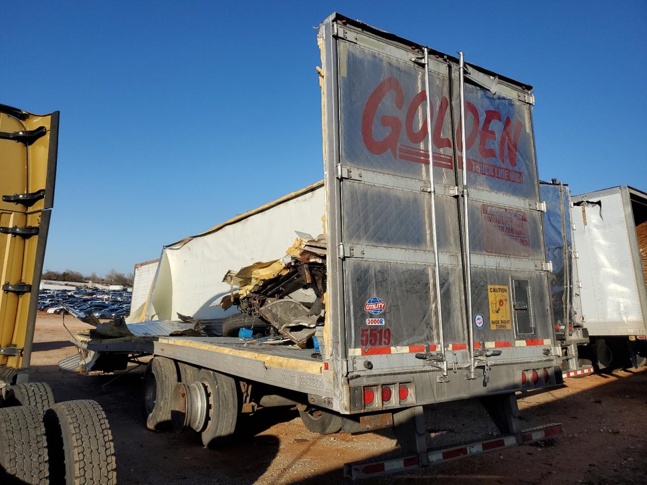 2017 UTILITY Trailer VIN 1UYVS2539HU910010 photo 3