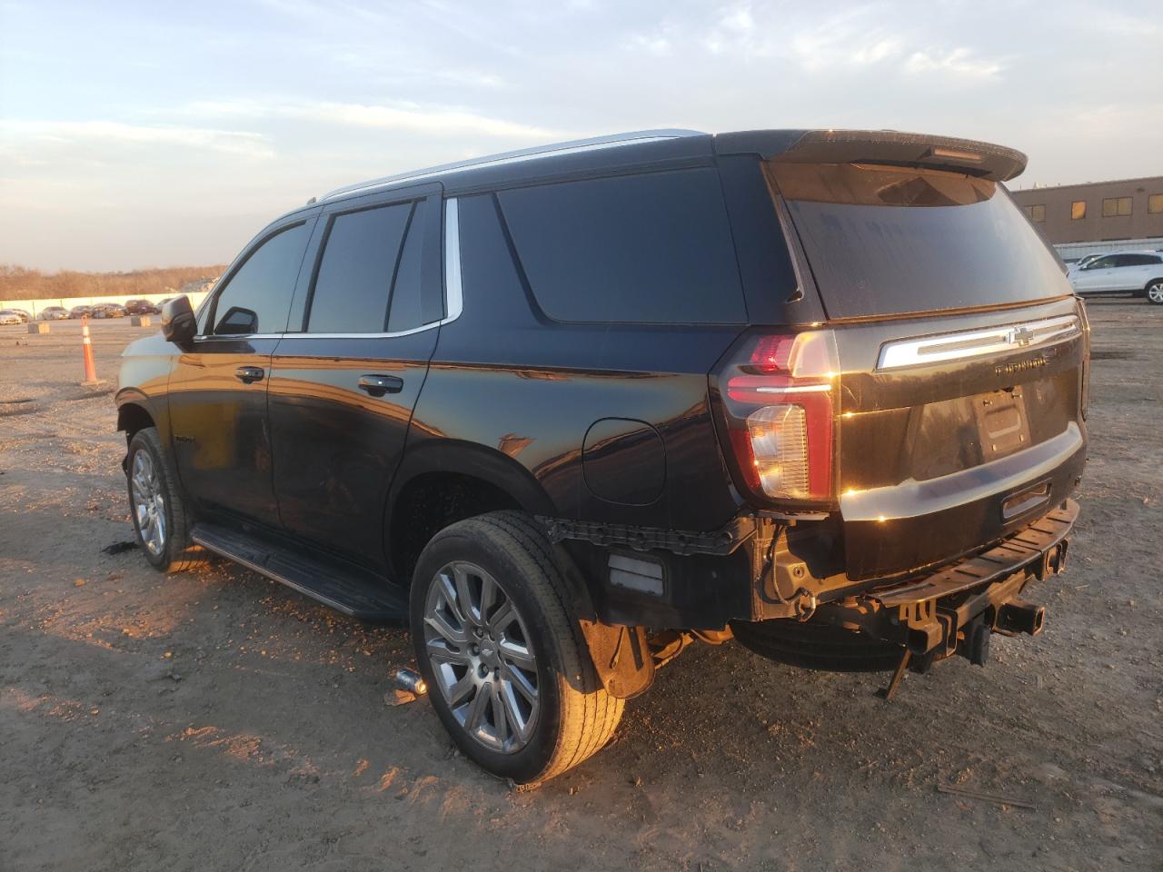 2021 CHEVROLET Tahoe VIN 1GNSCNKD3MR106769 photo 2