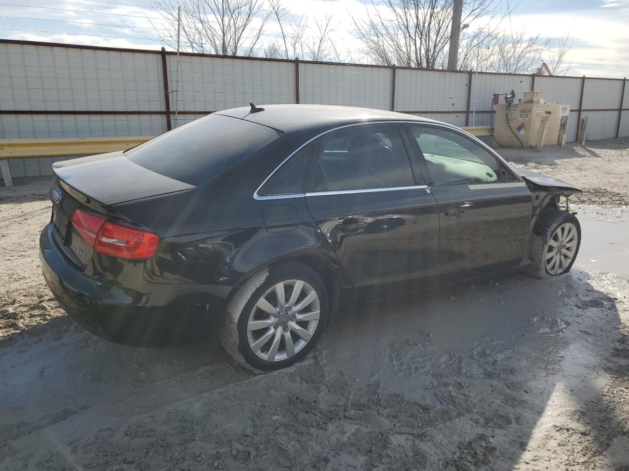2013 AUDI A4 VIN WAUAFAFL1DN020502 photo 3