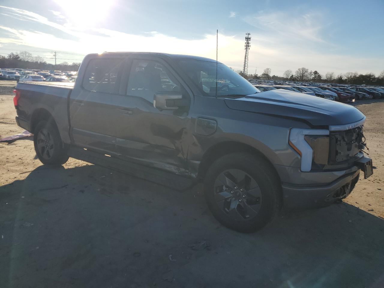 2023 FORD F150 light VIN 1FT6W1EV3PWG08671 photo 4