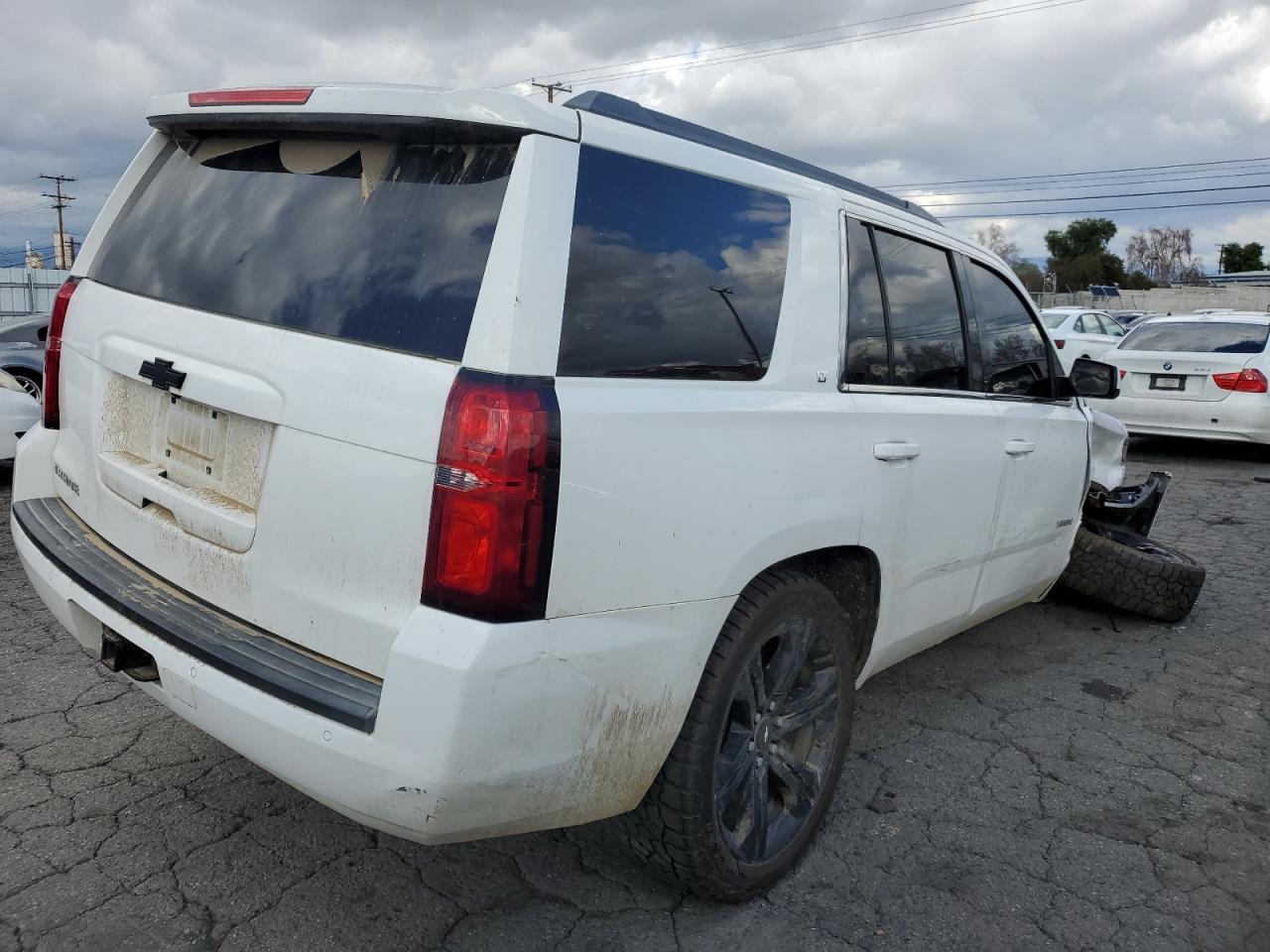 2016 CHEVROLET Tahoe VIN 1GNSCBKC6GR138304 photo 3