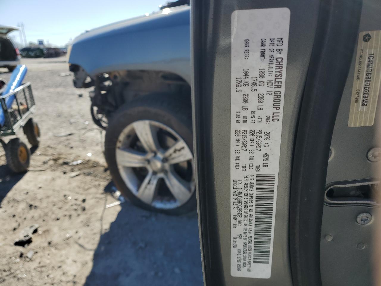 2013 JEEP Compass VIN 1C4NJDBB6DD209458 photo 12
