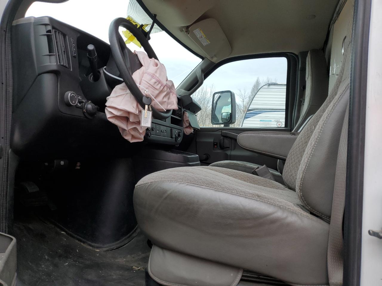 2019 GMC Savana VIN 7GZ37TCG8KN009427 photo 7