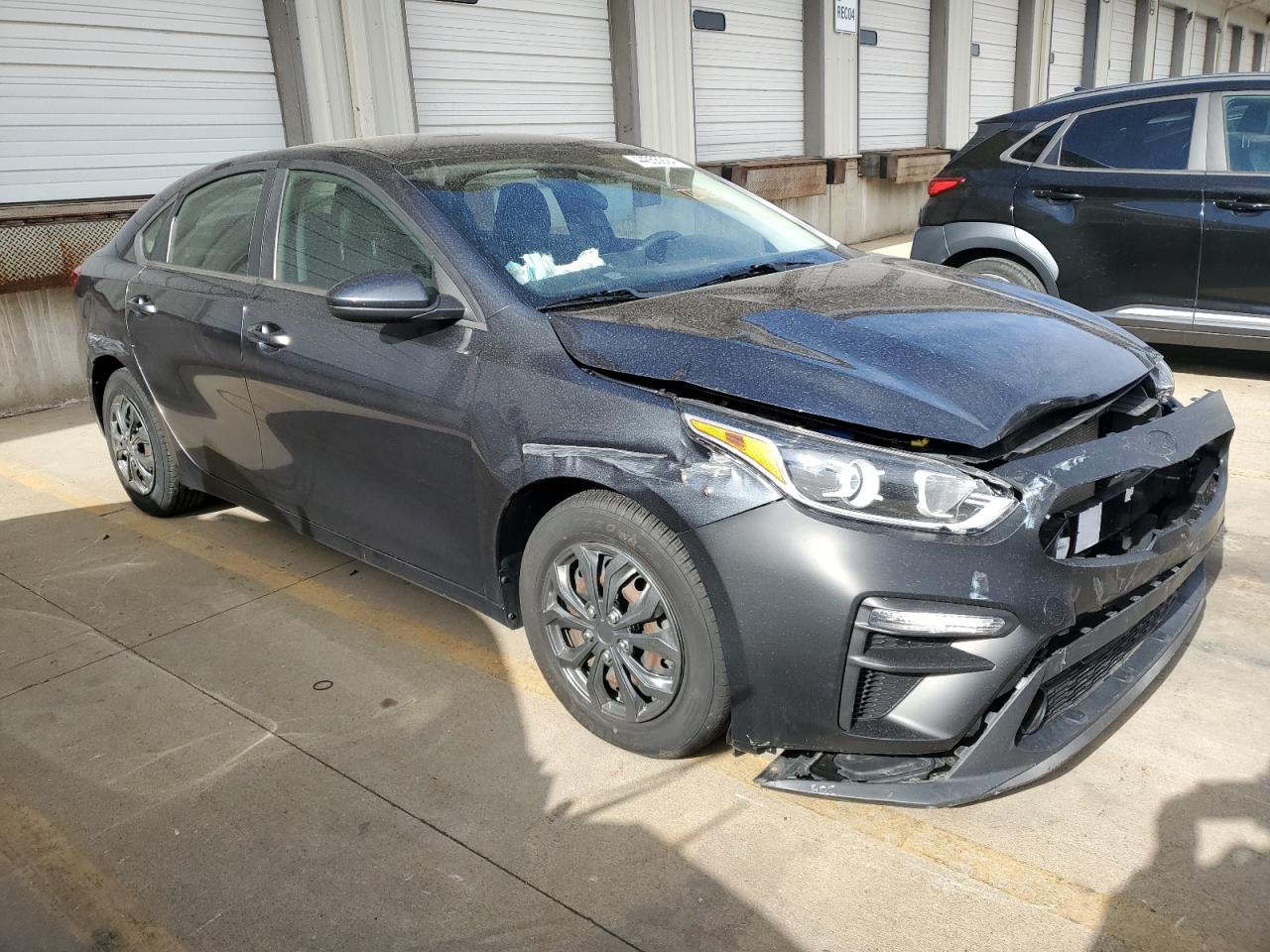 2019 KIA Forte VIN 3KPF24AD9KE033294 photo 4