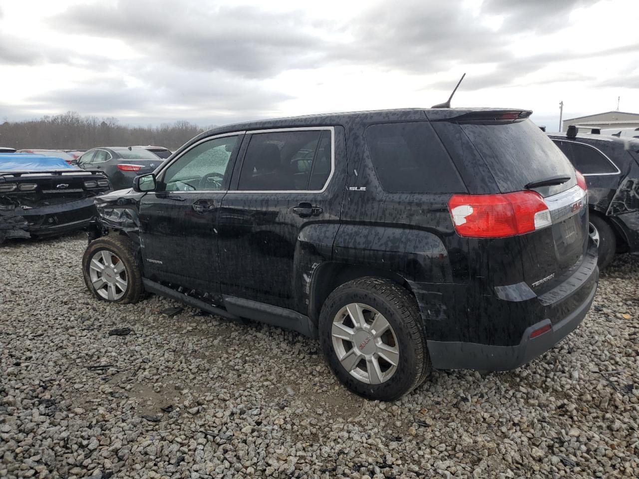 2013 GMC Terrain VIN 2GKALMEK8D6383118 photo 2