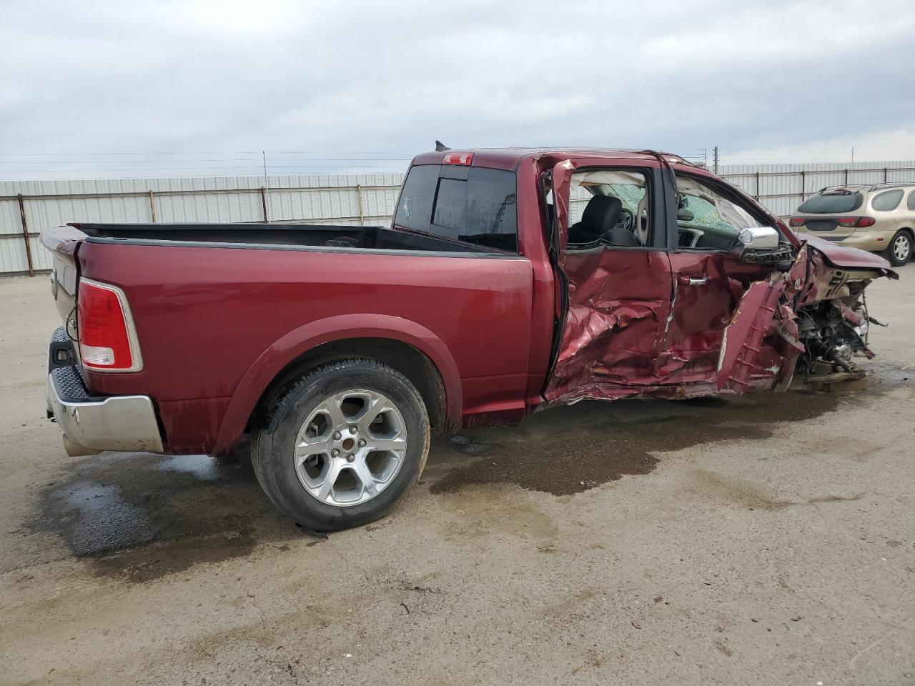 2017 RAM 1500 VIN 1C6RR7VM5HS647745 photo 3