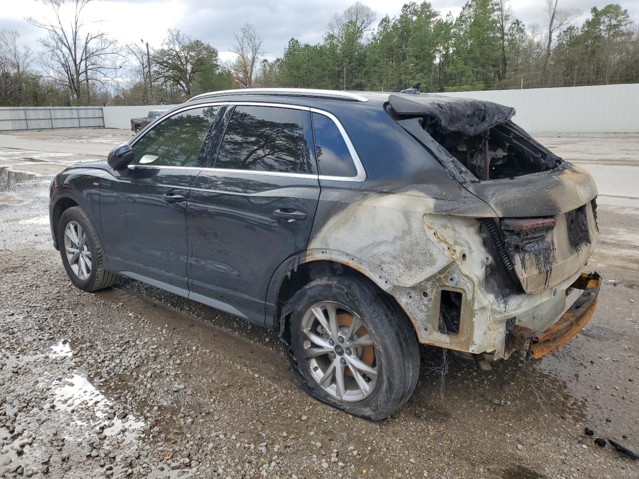 2022 AUDI Q3 VIN WA1DECF31N1069233 photo 2