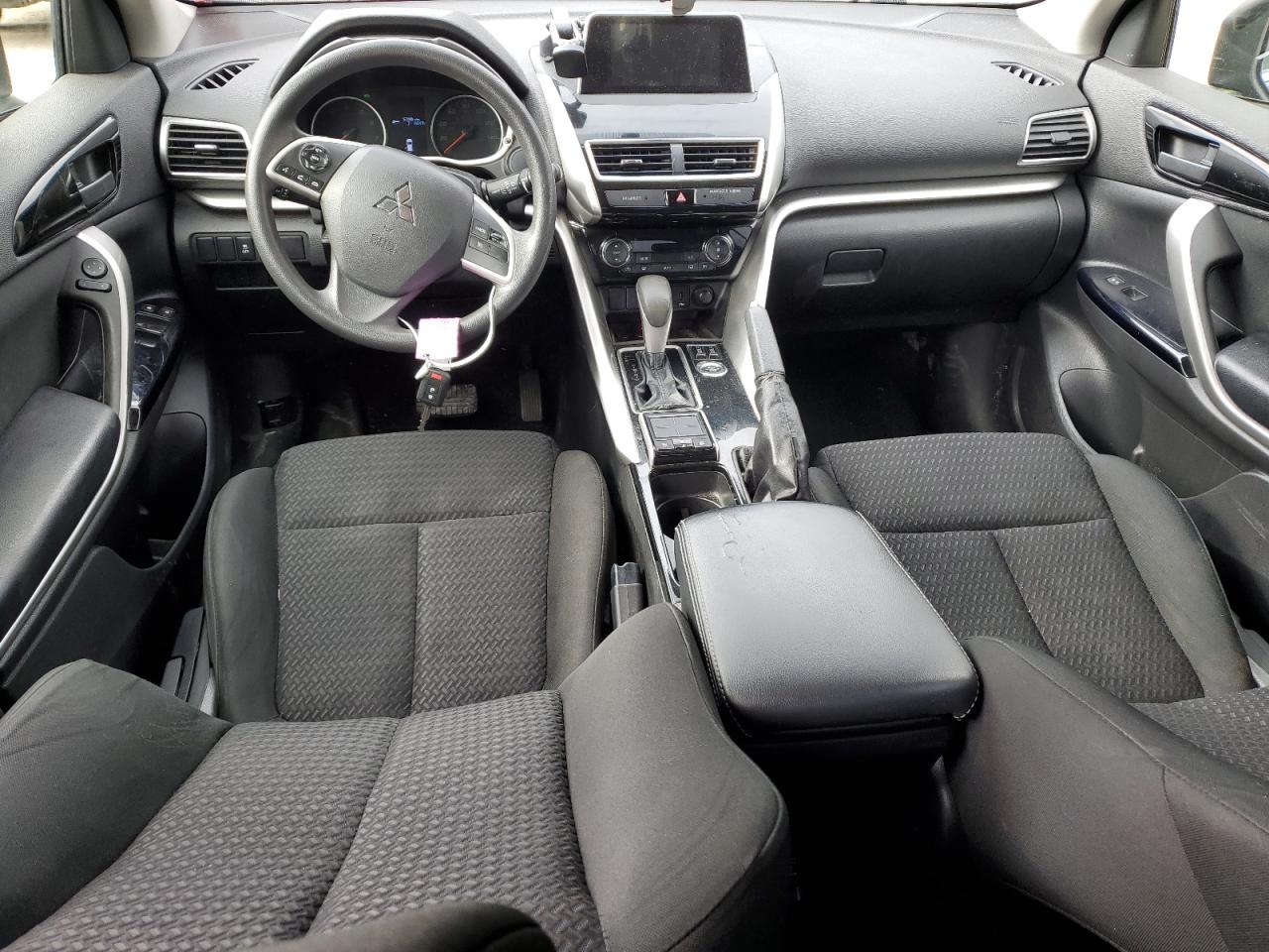 2020 Mitsubishi ECLIPSE VIN JA4AT4AA1LZ006152 photo 8