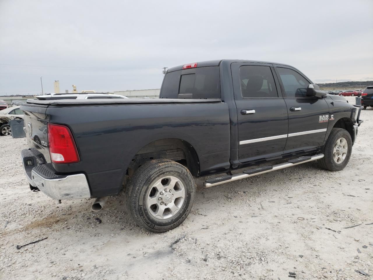 2016 RAM 2500 slt VIN 3C6UR5DL0GG102243 photo 3