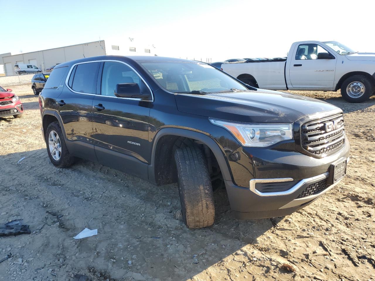 2018 GMC Acadia VIN 1GKKNKLAXJZ215610 photo 4
