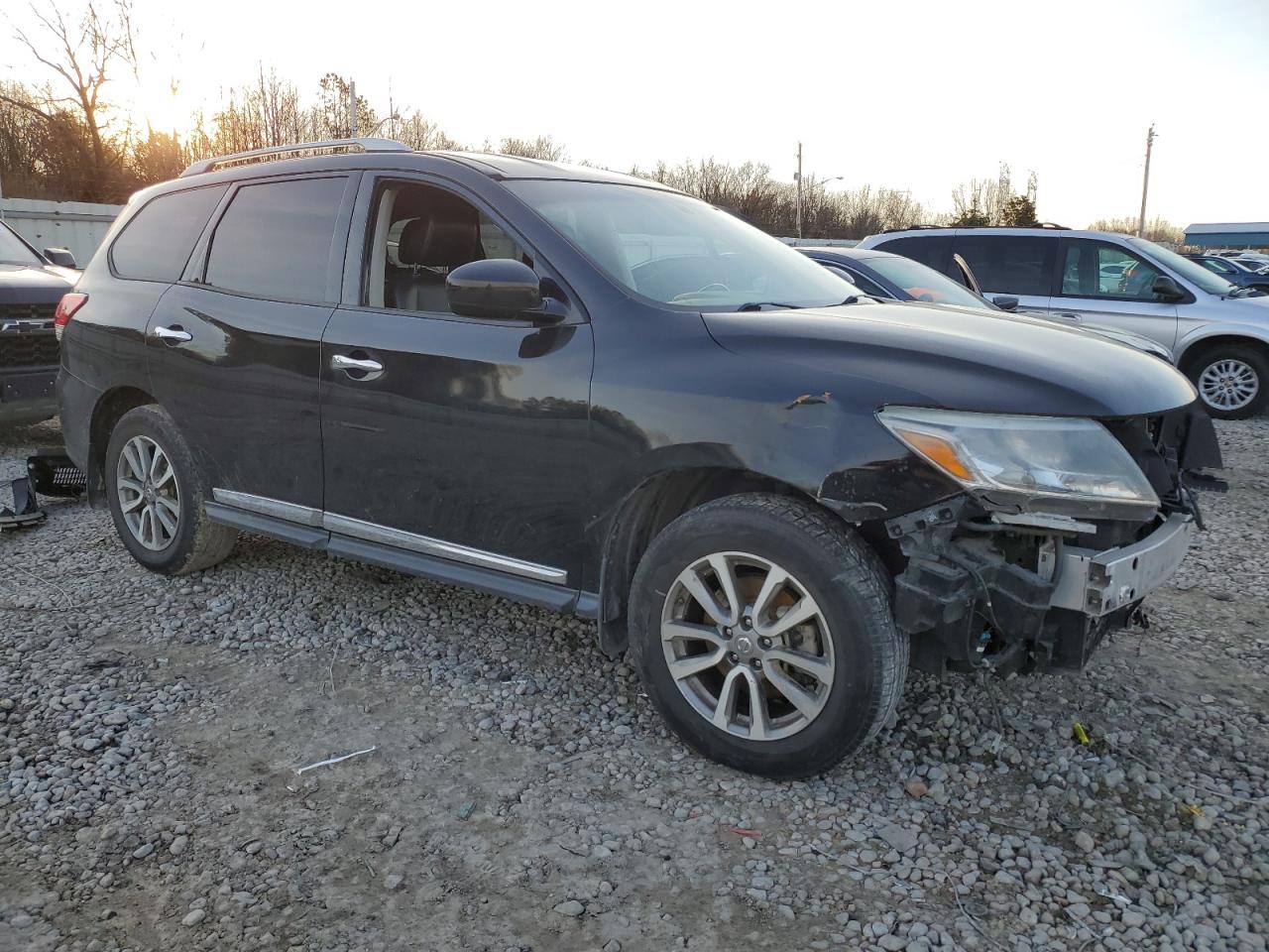 2013 NISSAN Pathfinder VIN 5N1AR2MN7DC608254 photo 4