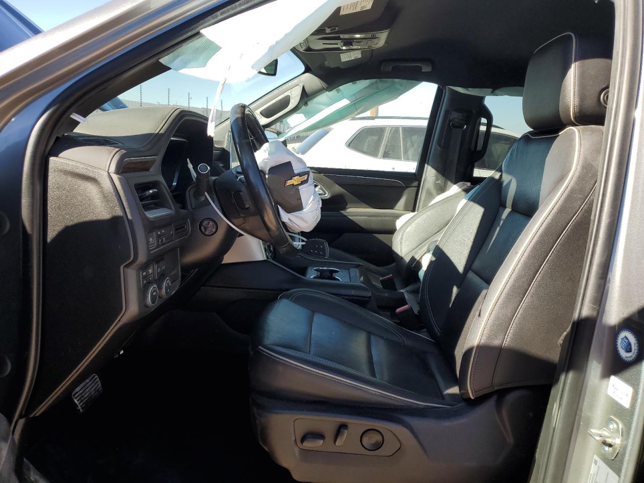 2022 CHEVROLET Suburban VIN 1GNSKFKD9NR207020 photo 7