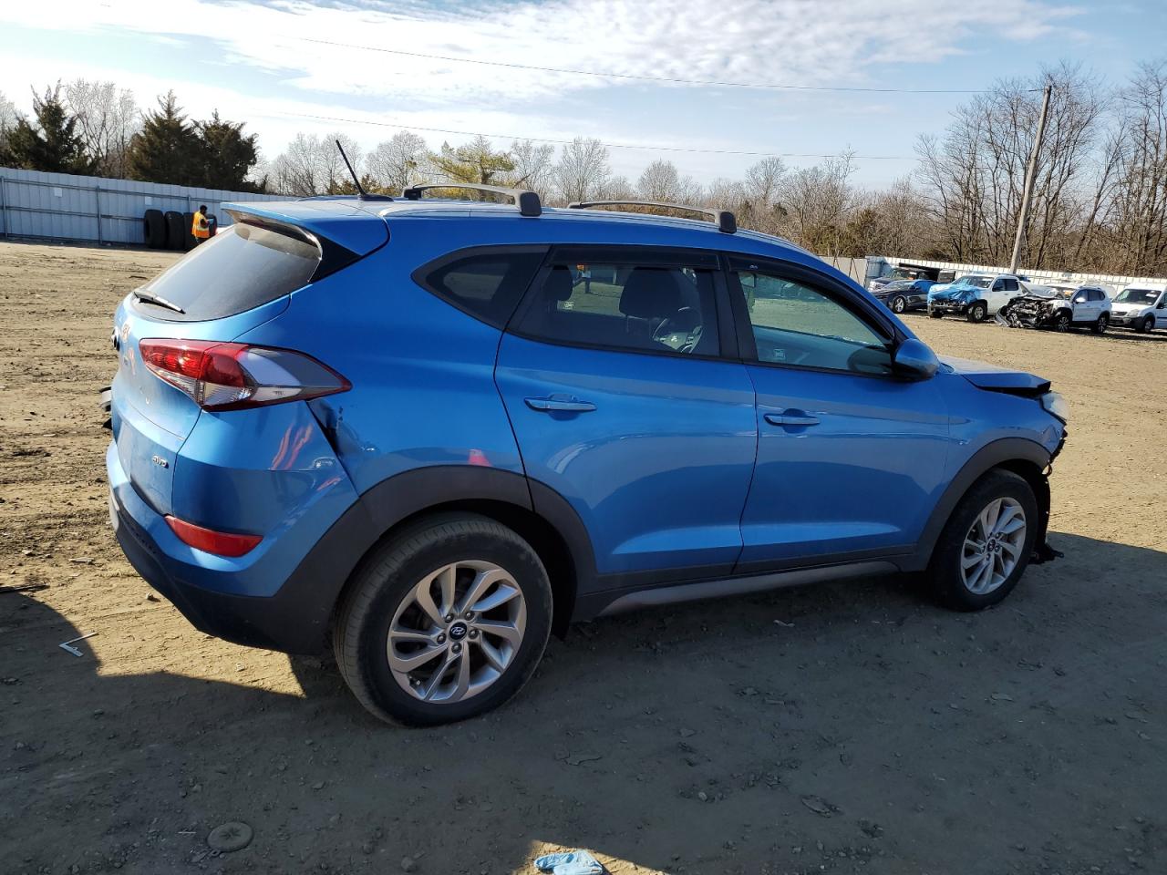 2016 HYUNDAI Tucson VIN KM8J3CA4XGU207394 photo 3