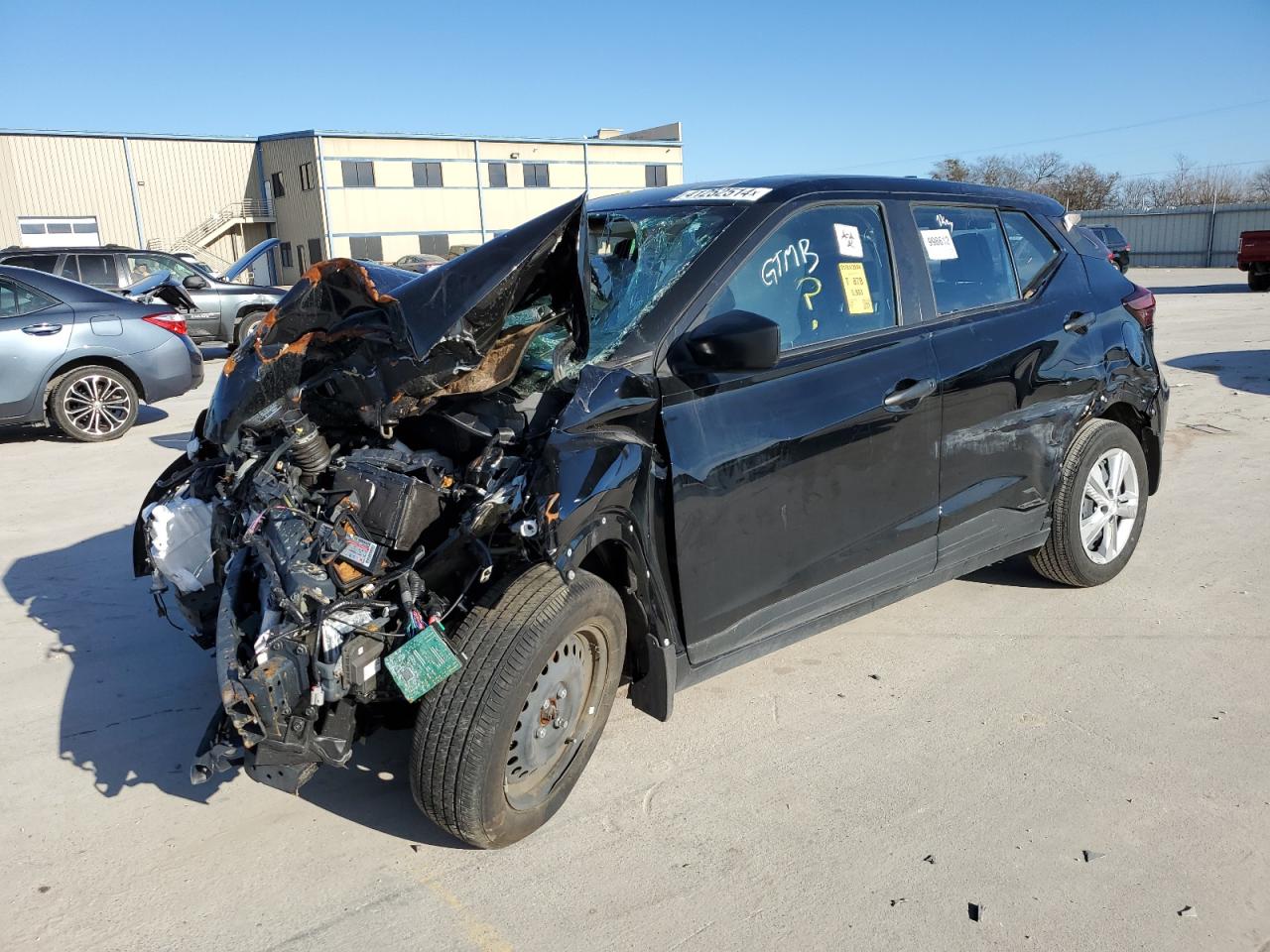 2023 NISSAN Kicks VIN 3N1CP5BV6PL542640 photo 1