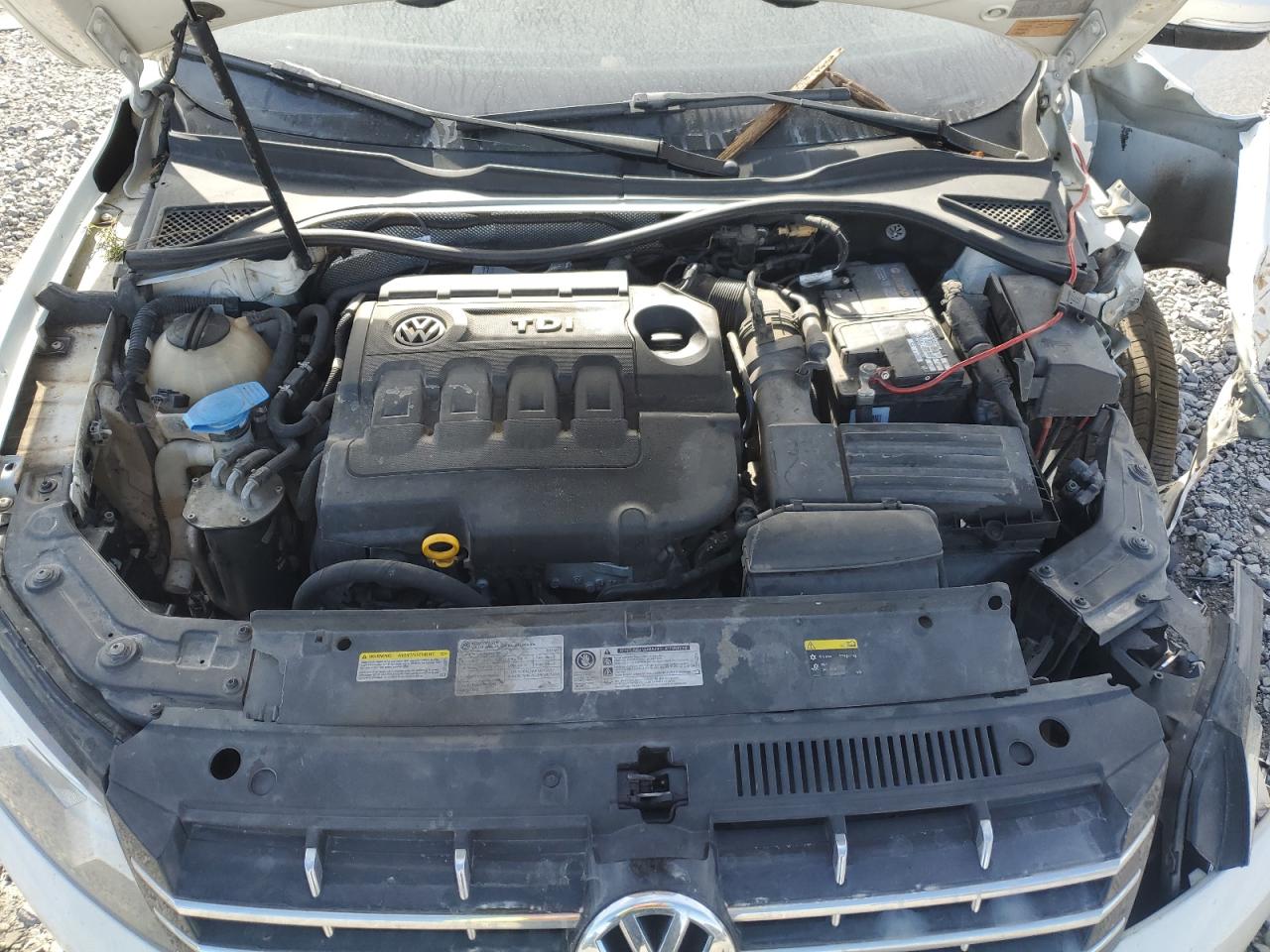 2015 VOLKSWAGEN Passat VIN 1VWBV7A34FC085005 photo 11