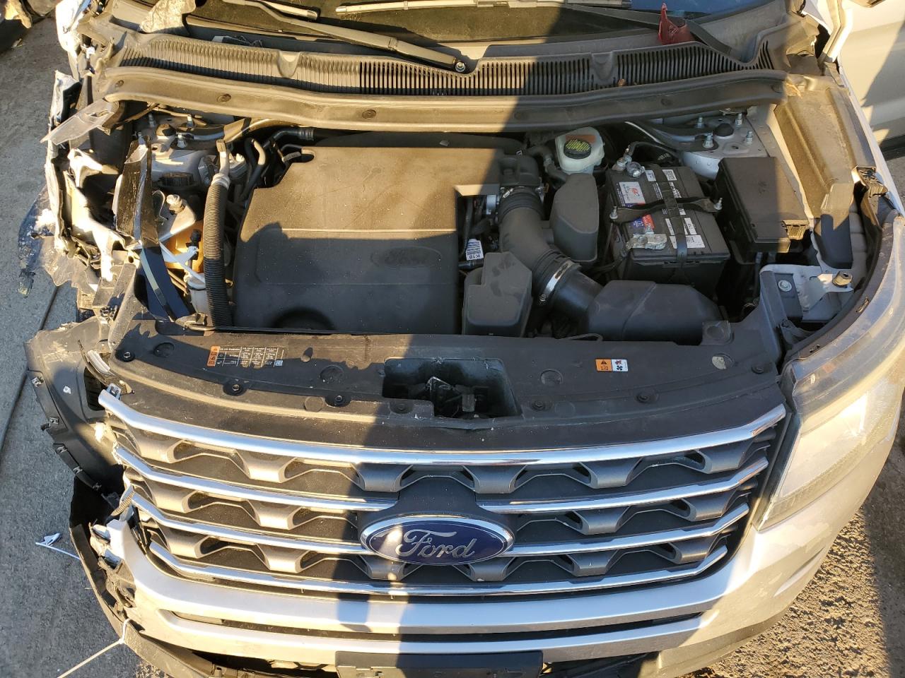 2016 FORD Explorer VIN 1FM5K7B83GGB71754 photo 12