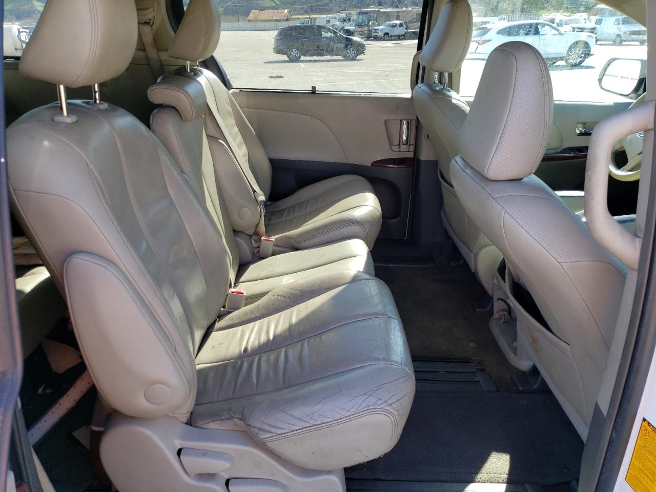 2013 TOYOTA Sienna xle VIN 5TDYK3DC5DS368115 photo 11