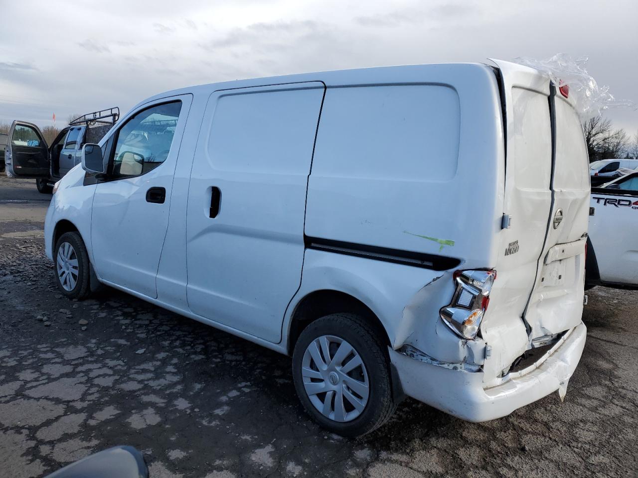 2017 NISSAN Nv VIN 3N6CM0KN5HK701936 photo 2