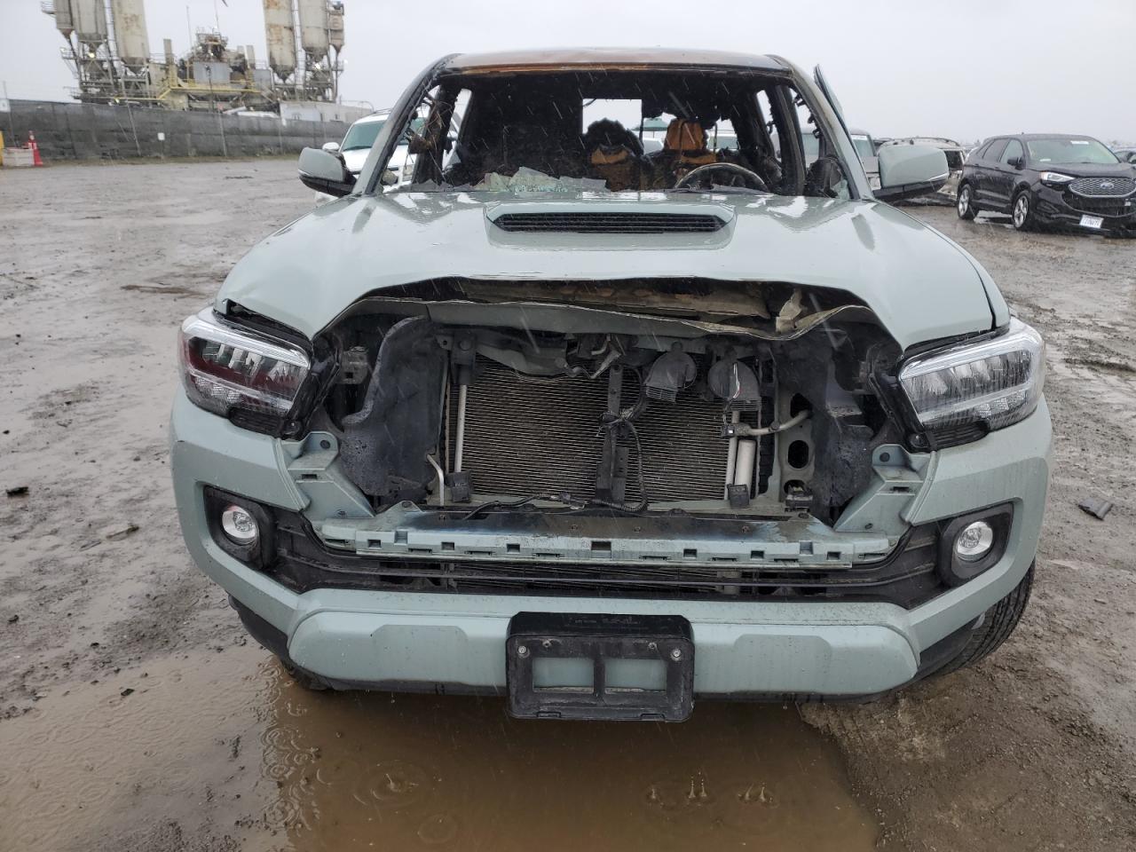 2022 TOYOTA Tacoma VIN 3TMAZ5CN6NM167806 photo 5
