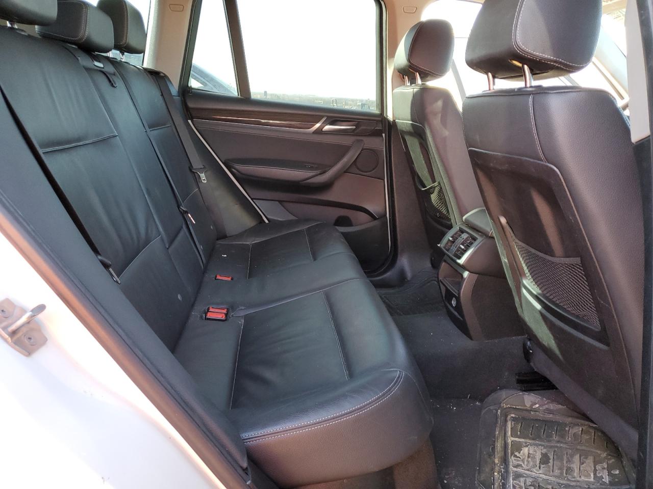 2017 BMW X3 VIN 5UXWZ7C32H0V90047 photo 11