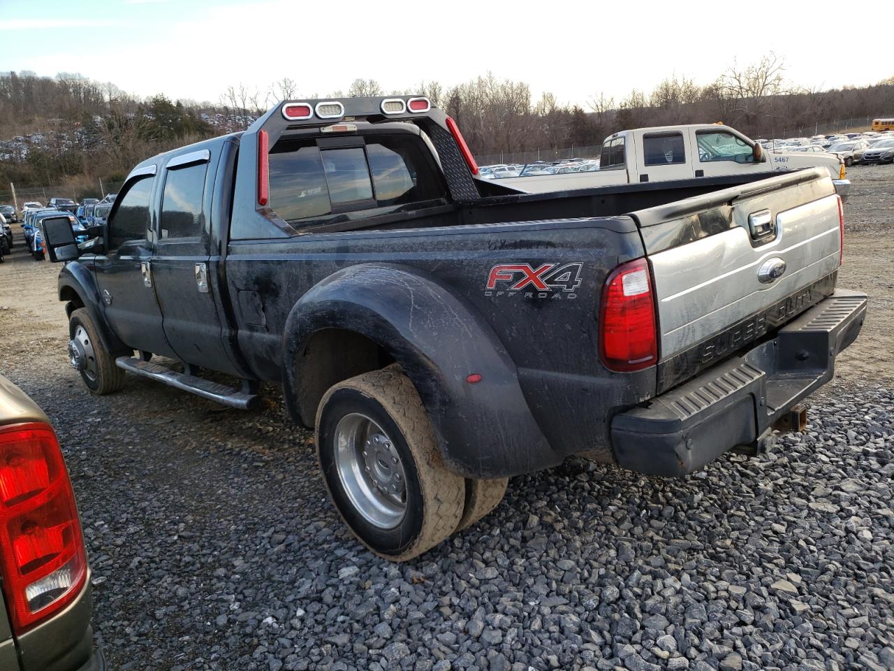 2015 FORD F-450 VIN 1FT8W4DT6FEB67875 photo 2