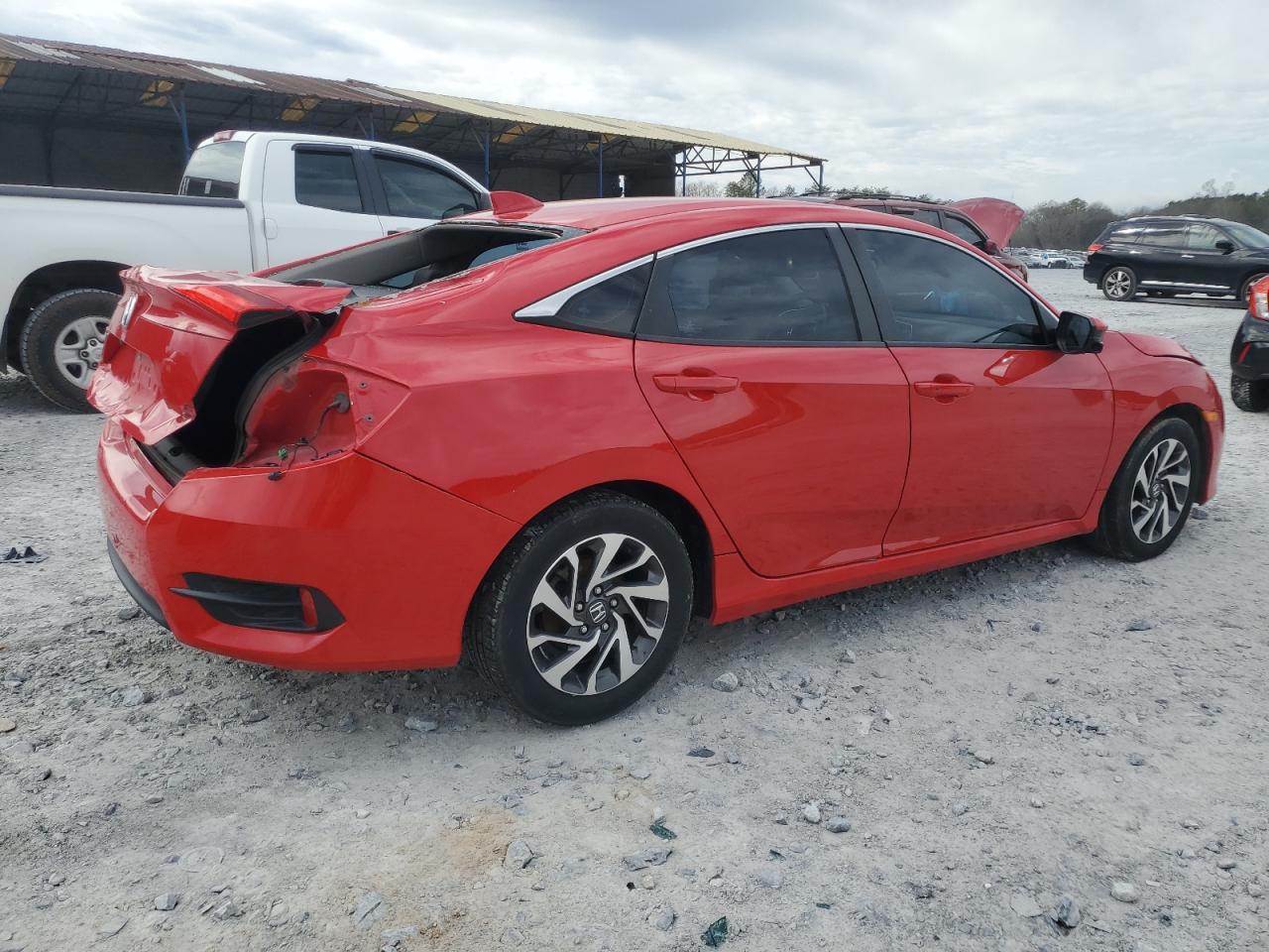 2017 Honda Civic VIN 2HGFC2F73HH520820 photo 3