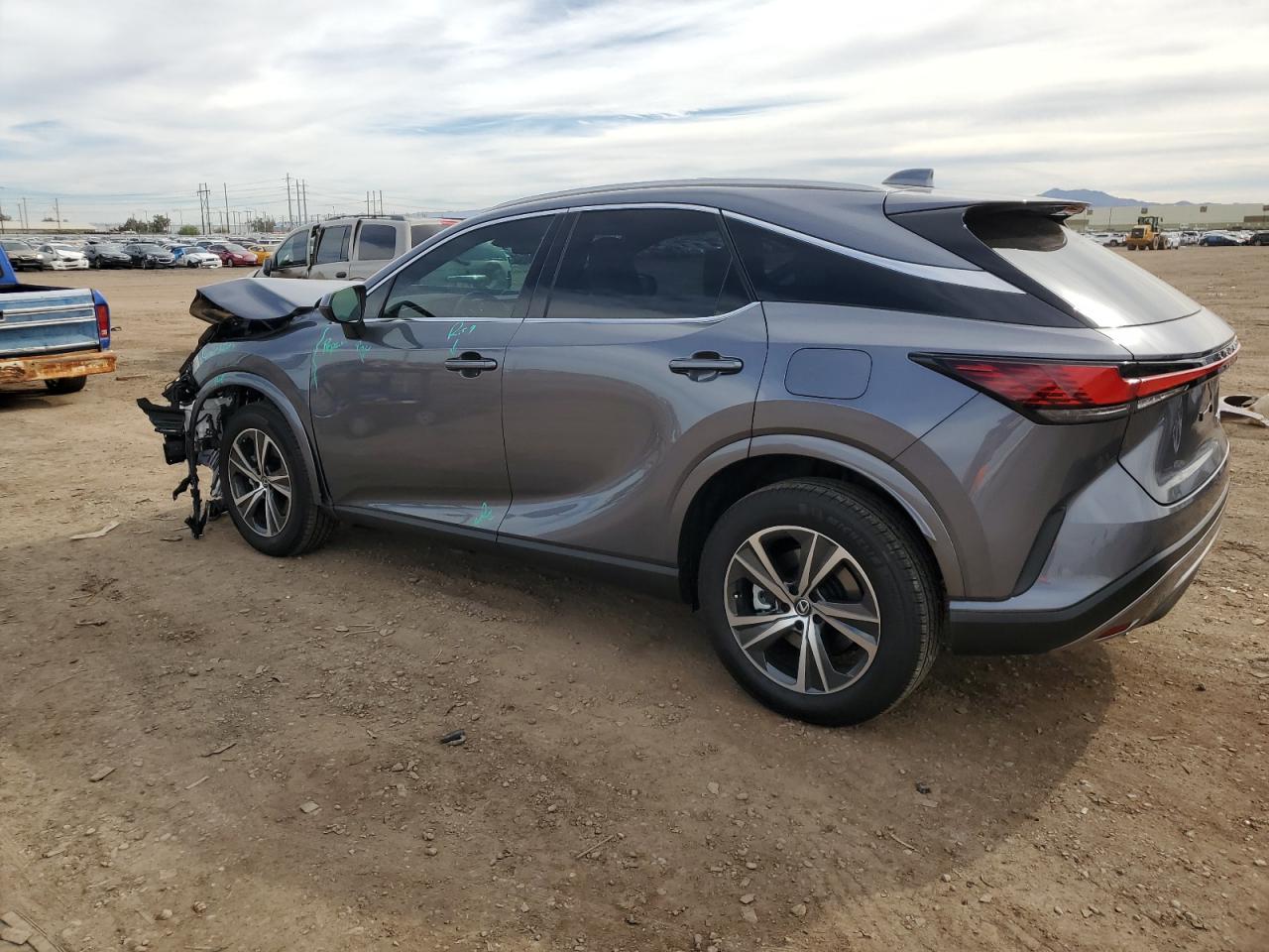 2023 LEXUS Rx350 VIN 2T2BBMCA4PC005583 photo 2