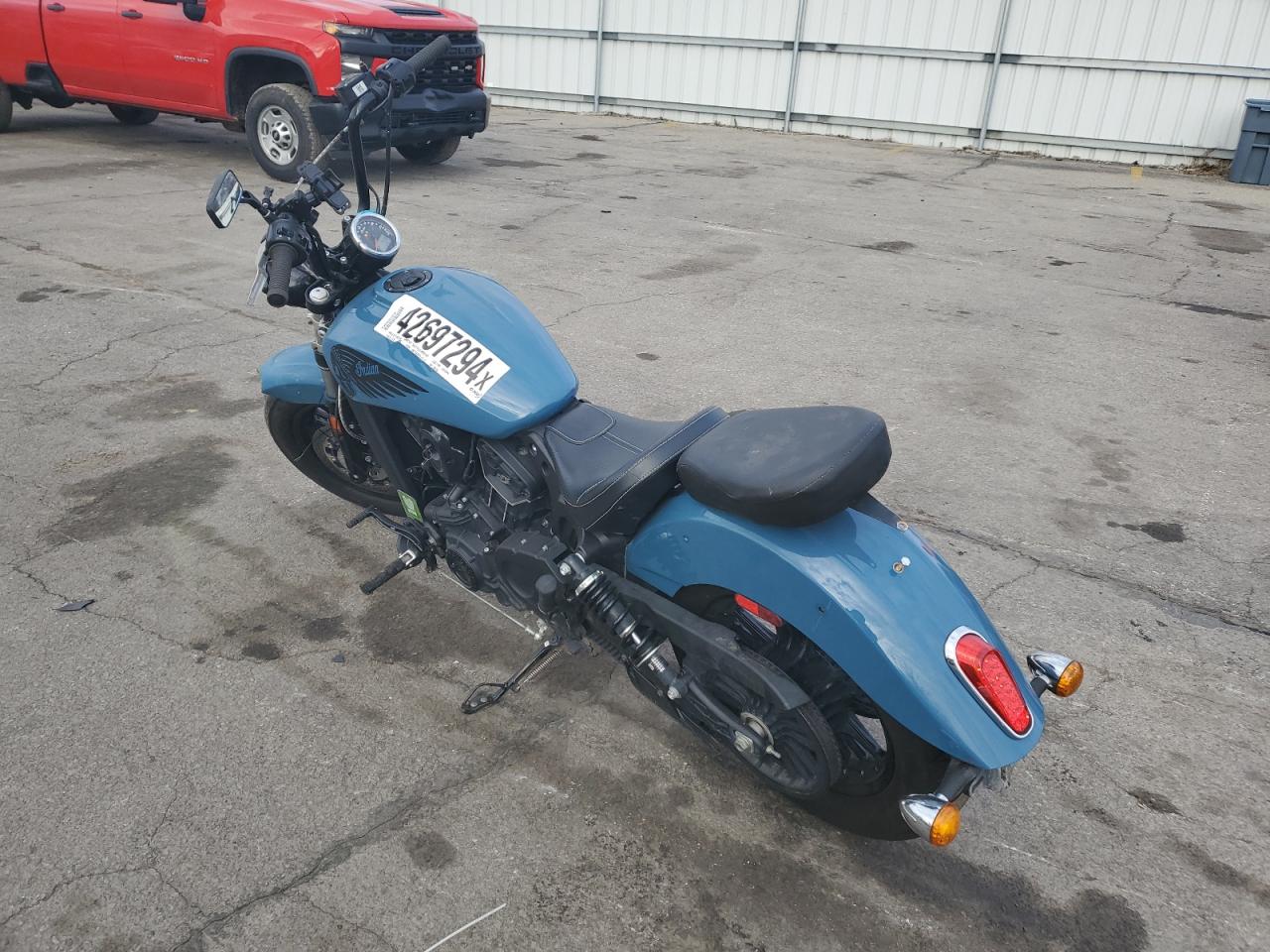 2022 INDIAN Motorcycle VIN 56KMSA110N3182744 photo 3
