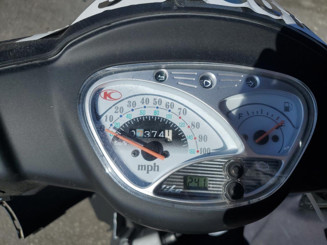 2018 KYMCO USA INC LIKE 200I VIN LC2D2H12XJC100128 photo 8