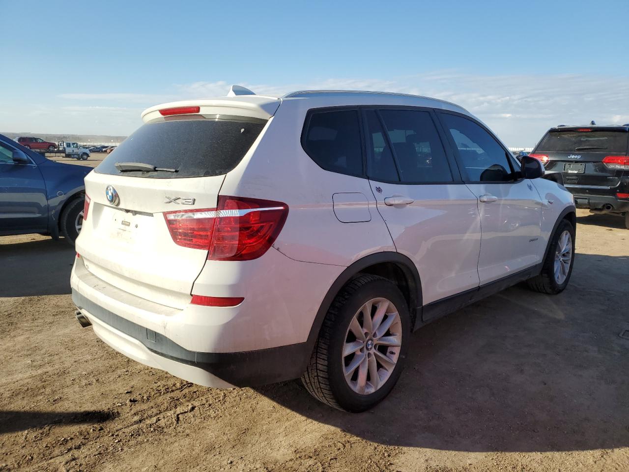 2017 BMW X3 VIN 5UXWZ7C32H0V90047 photo 3