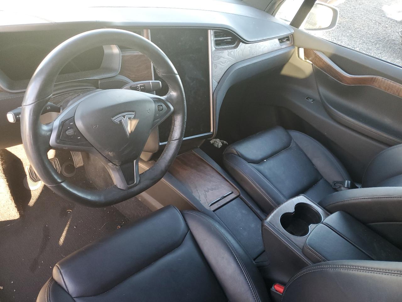 2020 TESLA Model x VIN 5YJXCAE25LF239815 photo 8