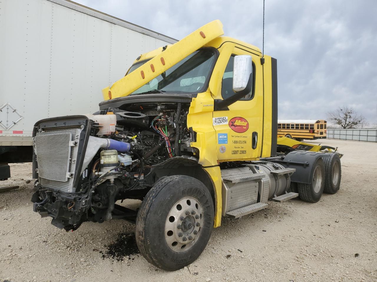 2024 FREIGHTLINER CASCADIA 126 VIN 1FUJHLDV4RLUZ6980 photo 2