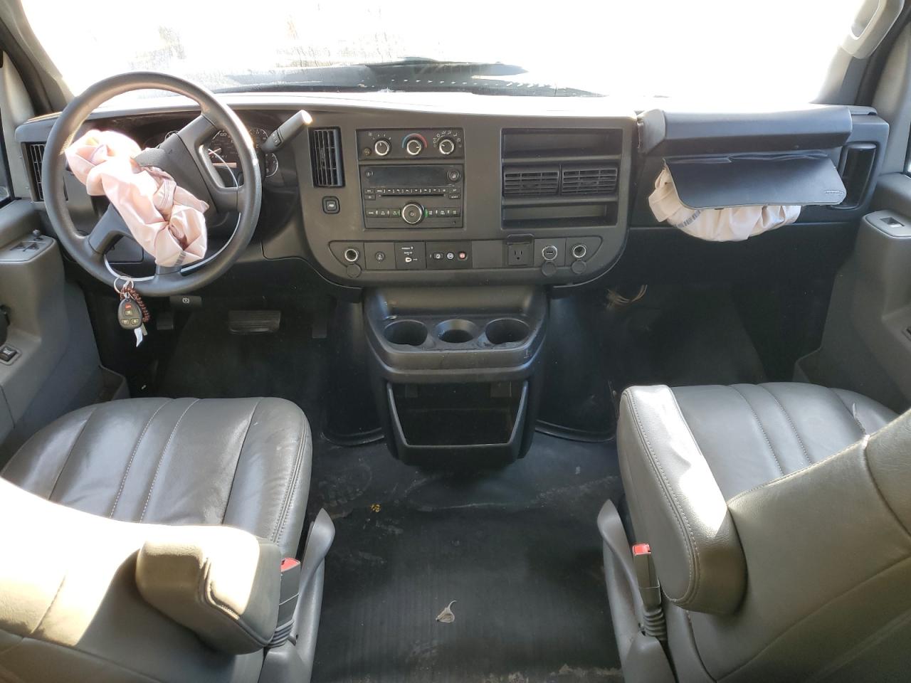 2017 CHEVROLET Express 2500 VIN 1GAWGEFF3H1321074 photo 8