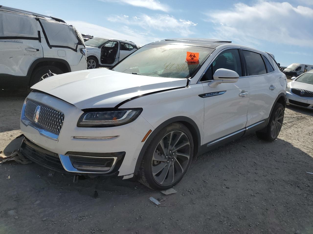 2019 Lincoln Nautilus VIN 2LMPJ8LP8KBL31039 photo 1