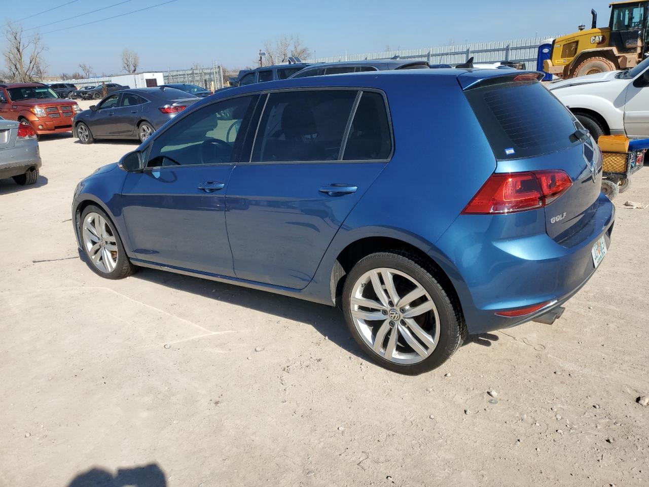 2015 VOLKSWAGEN Golf VIN 3VW2A7AU3FM047445 photo 2