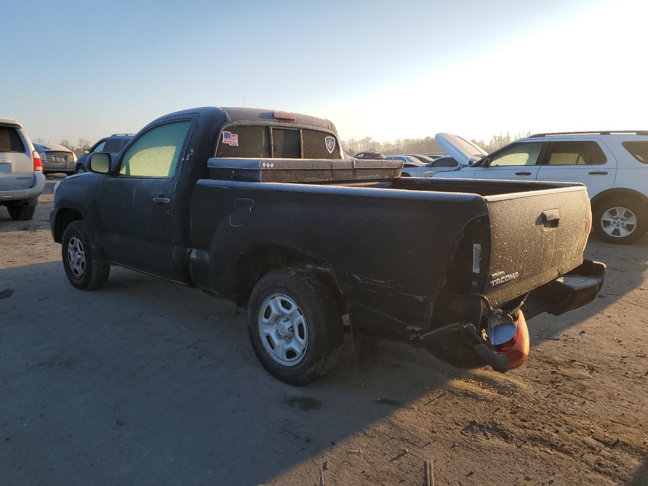 2012 TOYOTA Tacoma VIN 5TFNX4CN6CX017106 photo 2