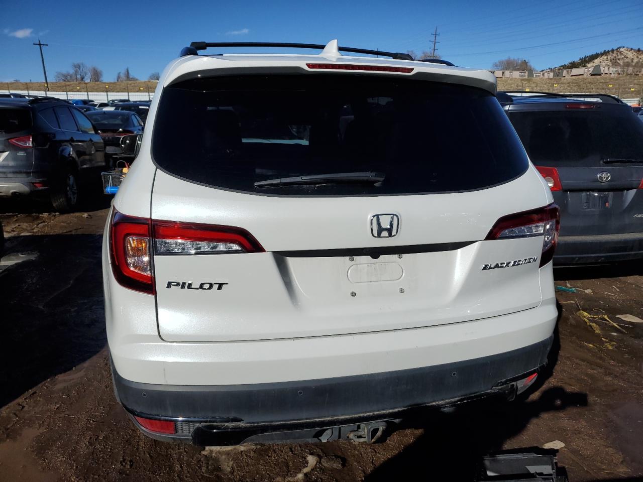 2022 Honda Pilot VIN 5FNYF6H76NB031011 photo 6