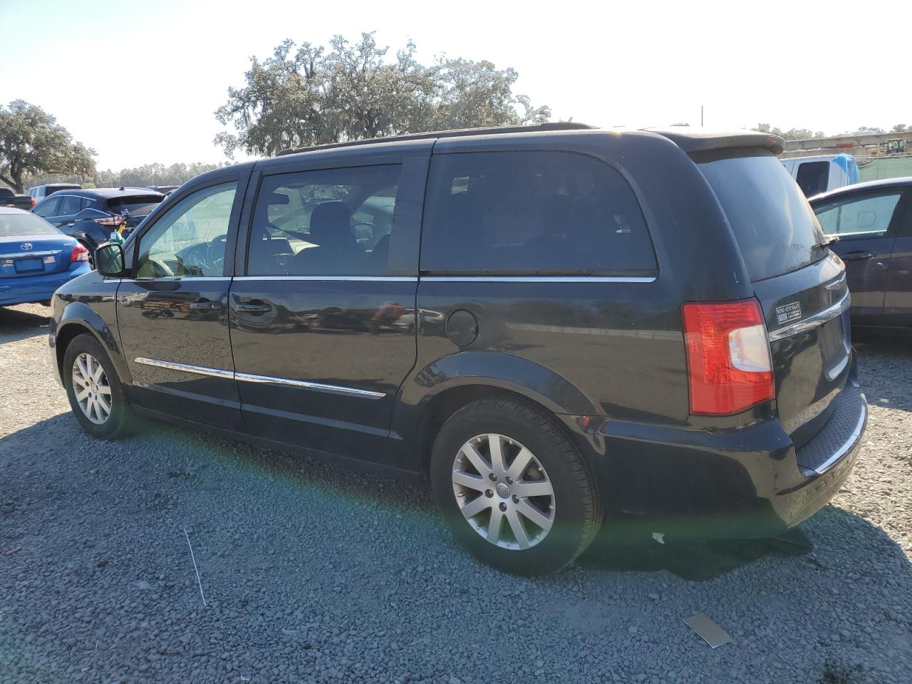 2013 CHRYSLER Minivan VIN 2C4RC1BG0DR564676 photo 2