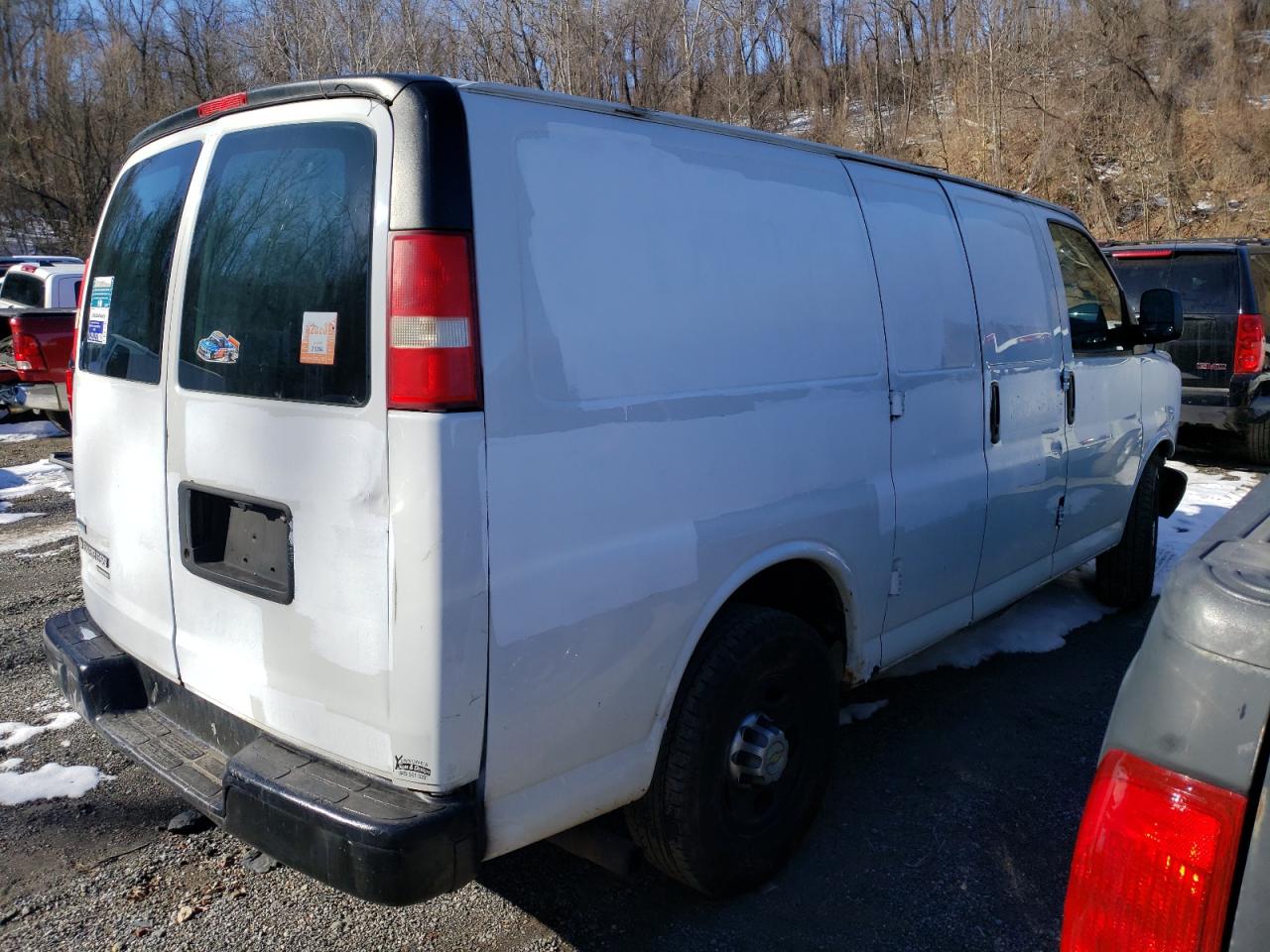 2012 CHEVROLET Express 2500 VIN 1GCWGFFAXC1109279 photo 3
