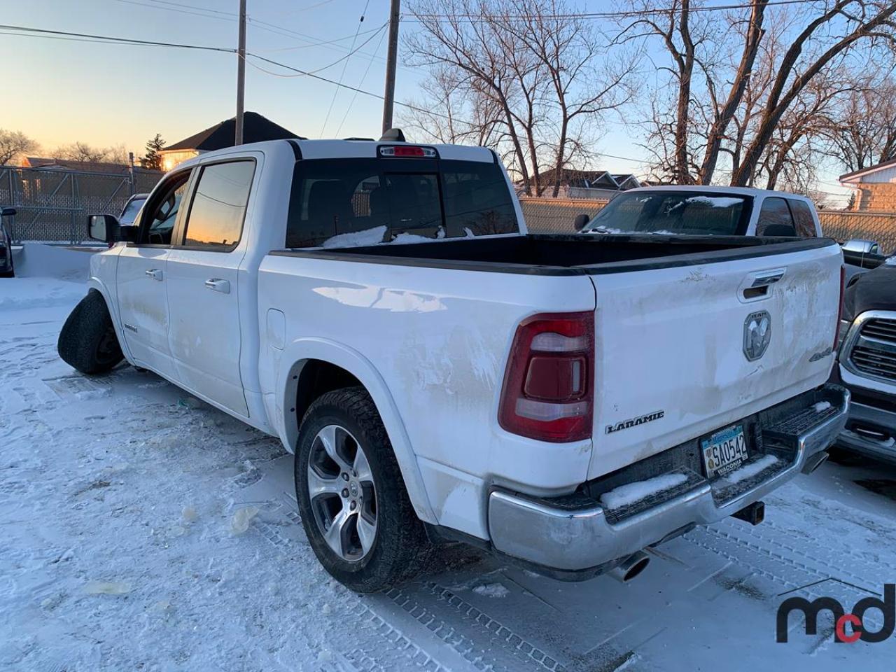 2020 RAM 1500 VIN 1C6SRFJM4LN250438 photo 2