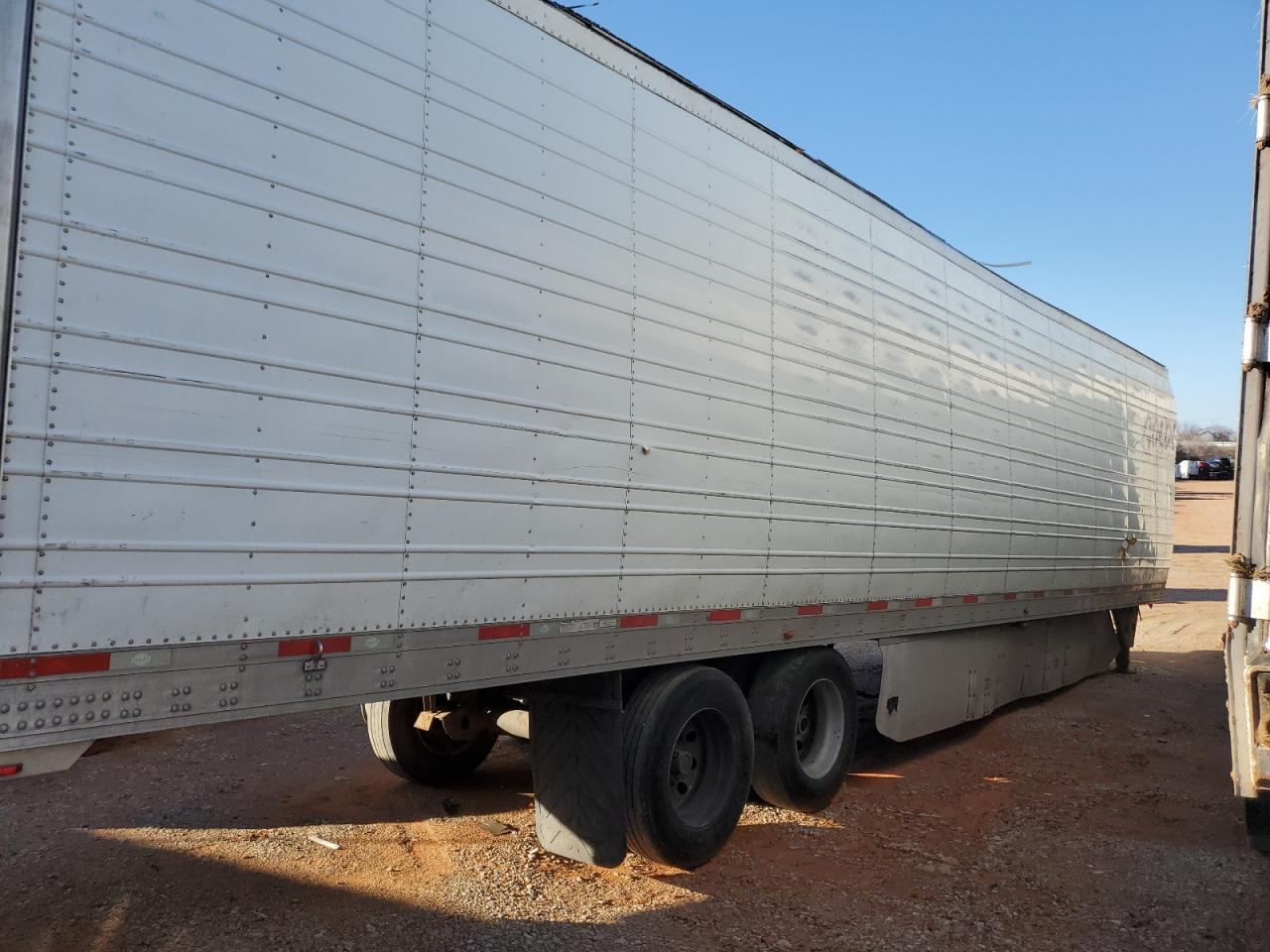 2017 UTILITY Trailer VIN 1UYVS2539HU910010 photo 9