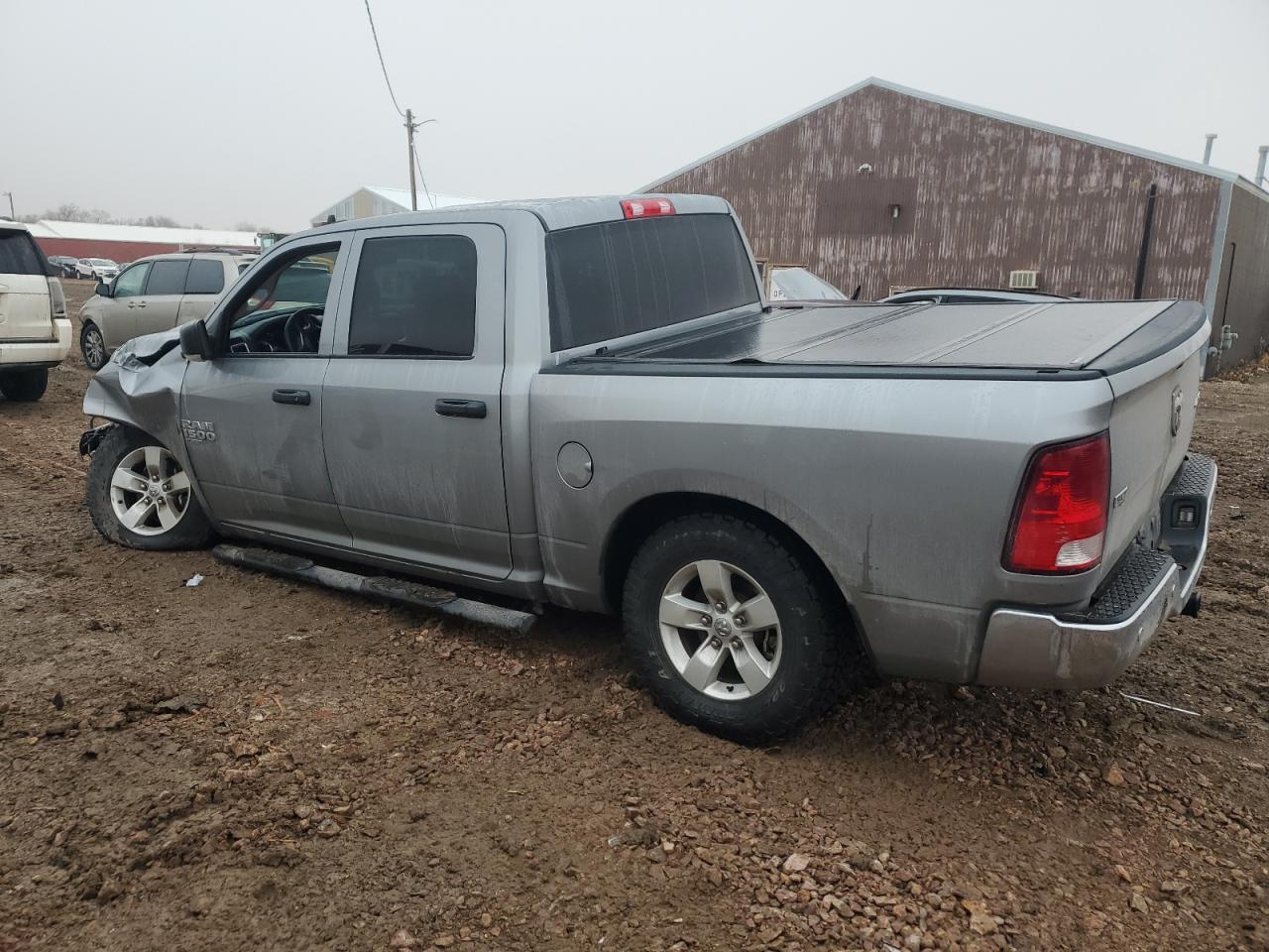 2022 RAM 1500 VIN 3C6RR7LG5NG301453 photo 2