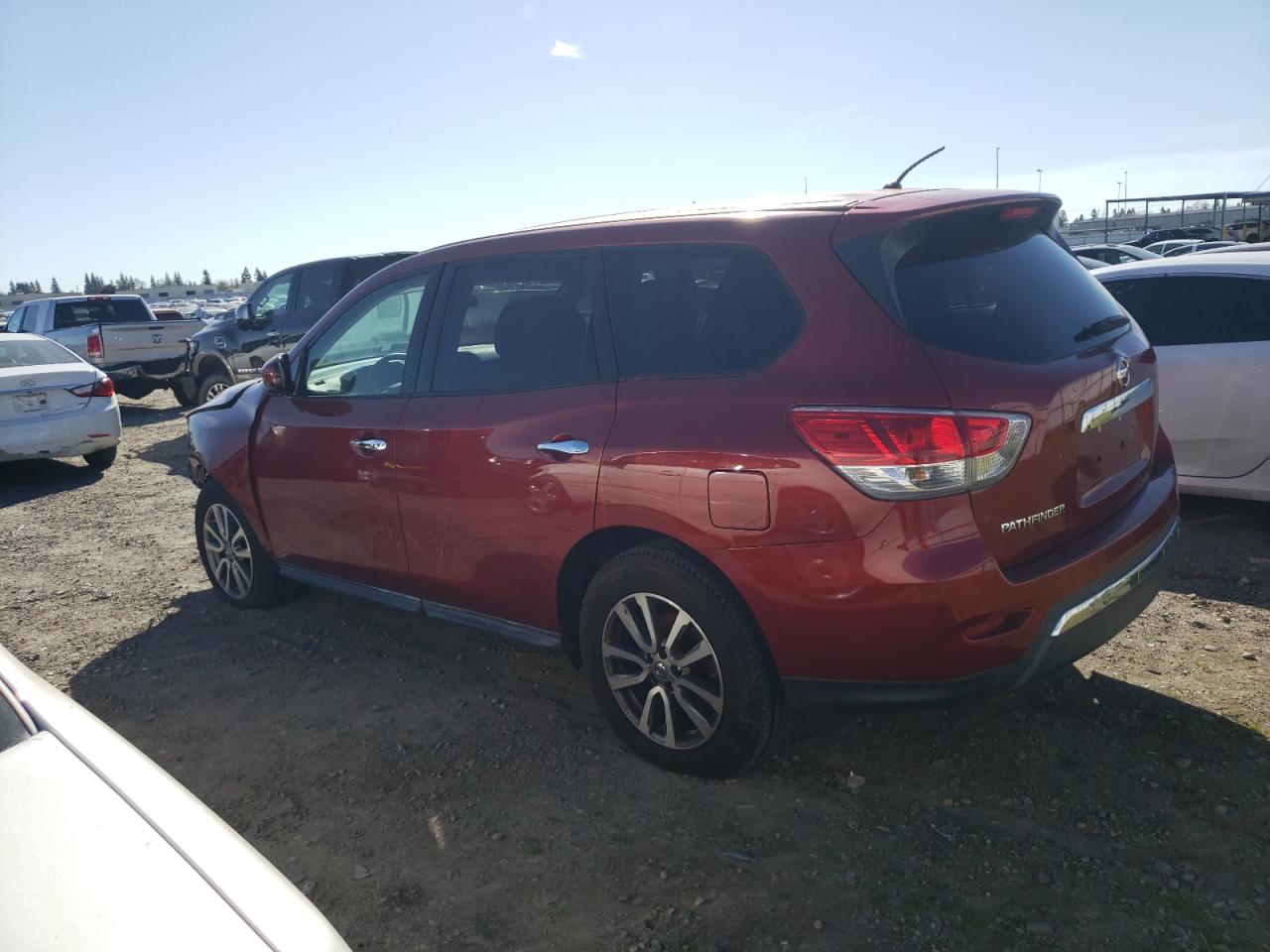 2013 NISSAN Pathfinder VIN 5N1AR2MN8DC618551 photo 2