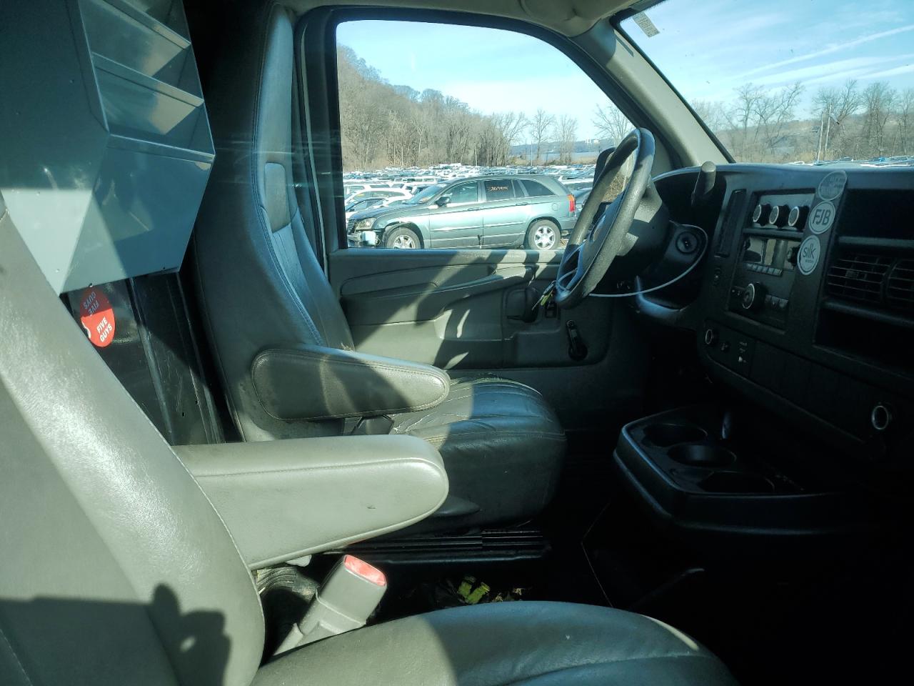 2012 CHEVROLET Express 2500 VIN 1GCWGFFAXC1109279 photo 11