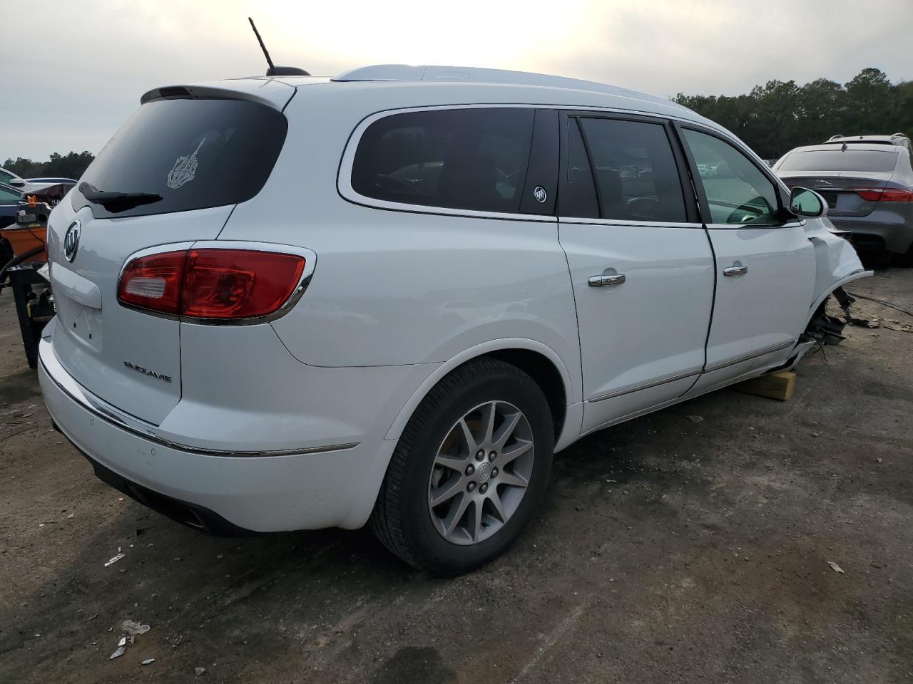 2017 BUICK Enclave VIN 5GAKRBKDXHJ196594 photo 3