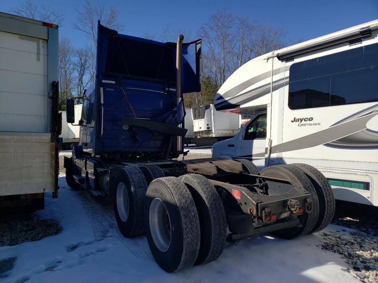 2015 VOLVO Vn VIN 4V4NC9EH5FN923770 photo 3