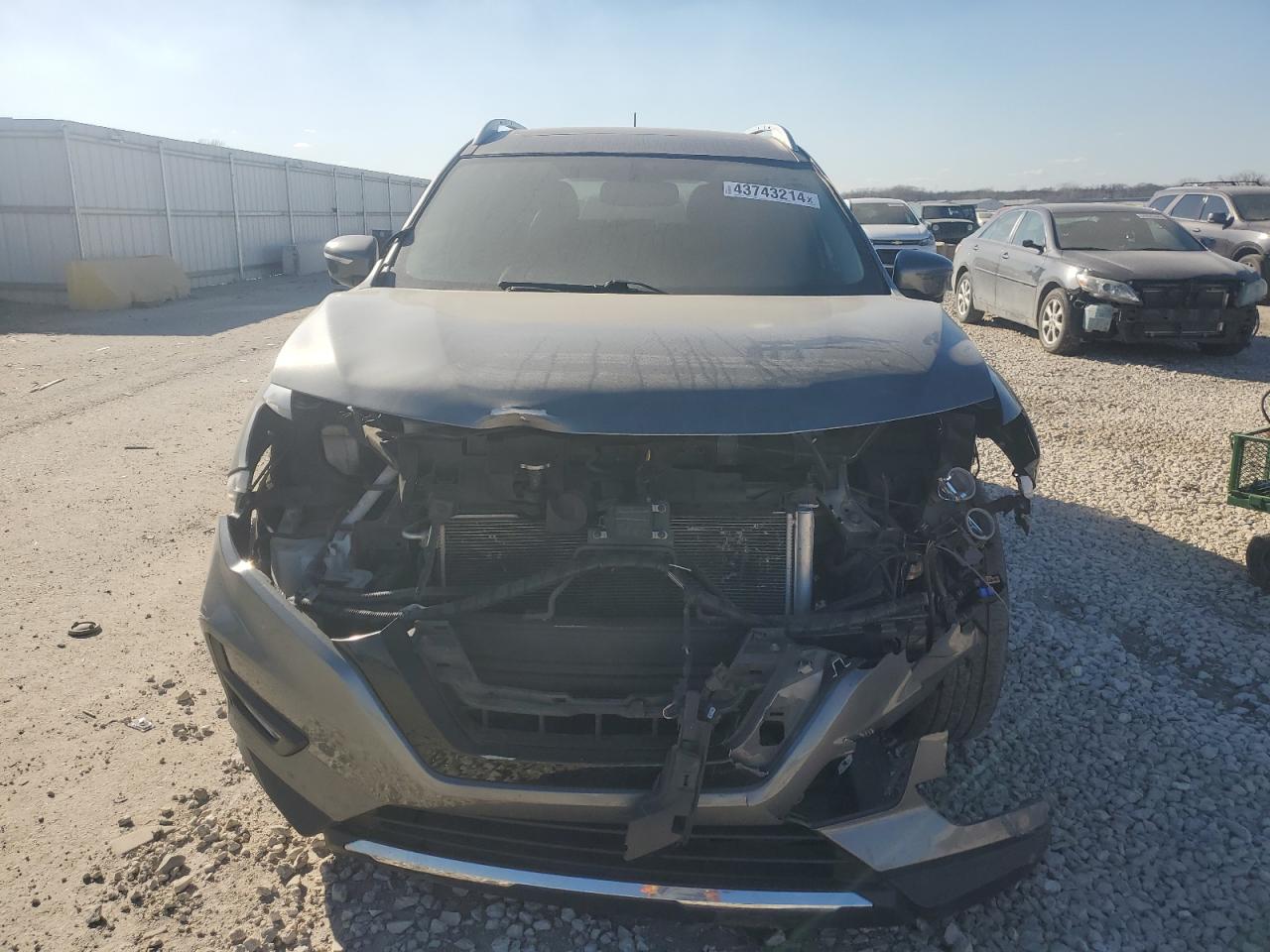 2017 Nissan Rogue VIN 5N1AT2MT2HC796638 photo 5