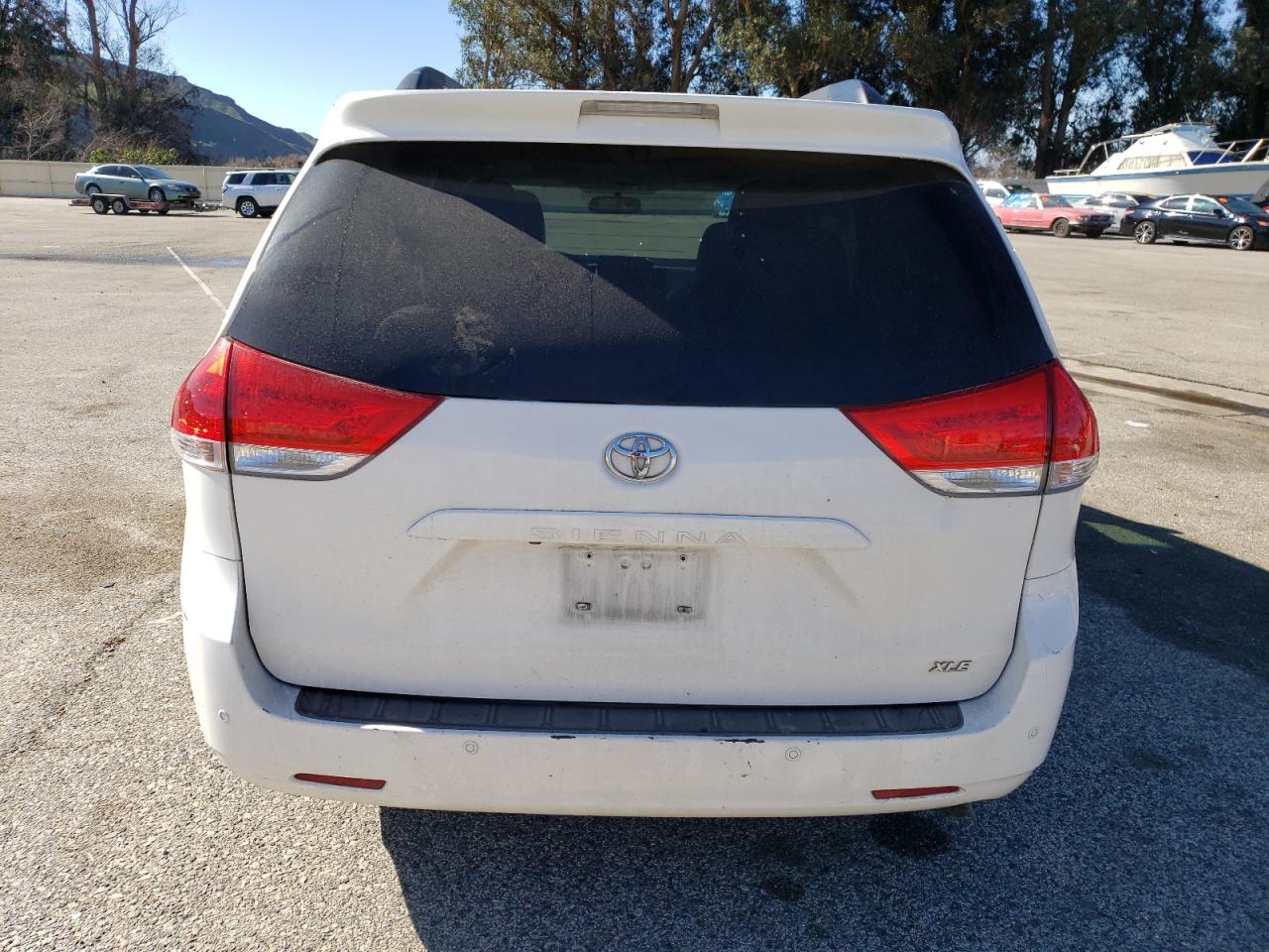 2013 TOYOTA Sienna xle VIN 5TDYK3DC5DS368115 photo 6