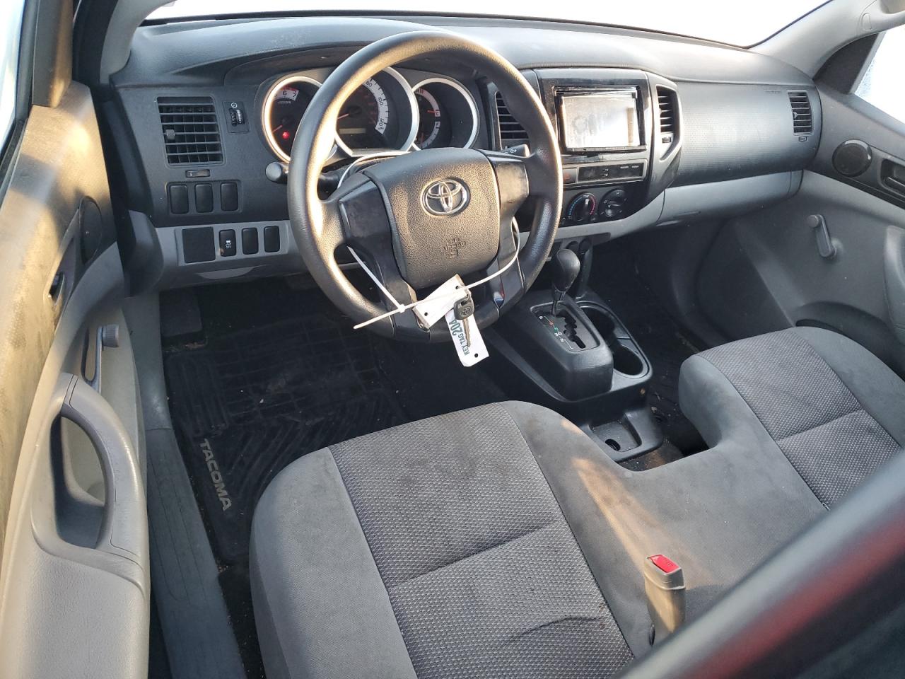 2012 TOYOTA Tacoma VIN 5TFNX4CN6CX017106 photo 8