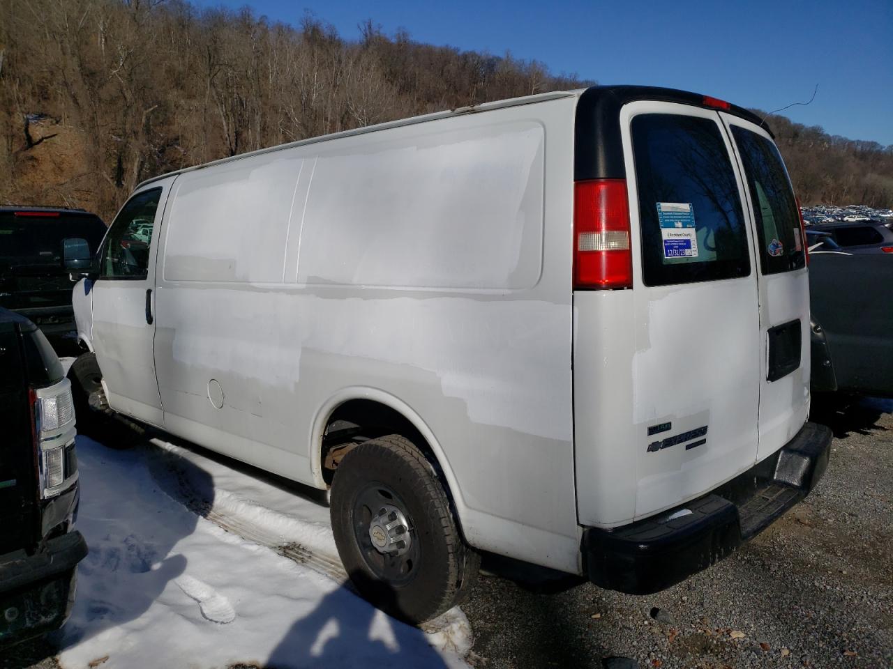 2012 CHEVROLET Express 2500 VIN 1GCWGFFAXC1109279 photo 2